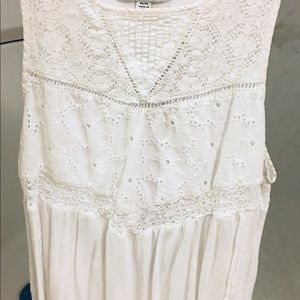 American Eagle flowy tank